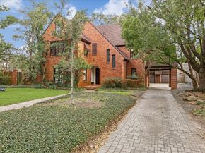 2345 Blue Bonnet Boulevard, Houston TX 77030