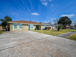 247 E Janisch Rd, Houston TX 77022