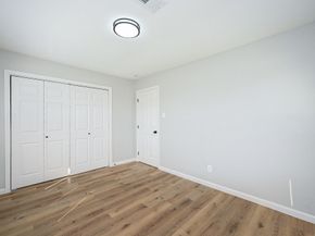 247 E Janisch Rd, Houston TX 77022