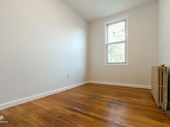 178 Avenue F, Bayonne NJ 07002