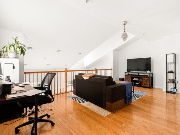 122 Abbie Ct, Guttenberg NJ 07093