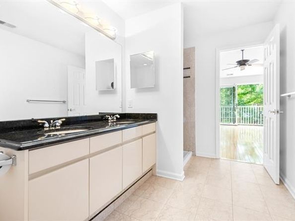 122 Abbie Ct, Guttenberg NJ 07093