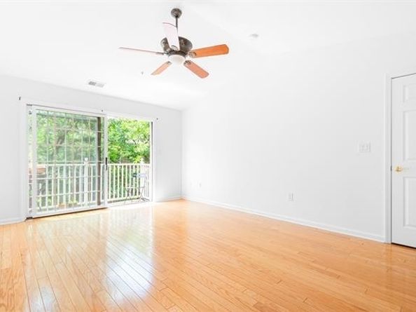 122 Abbie Ct, Guttenberg NJ 07093