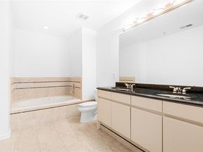 122 Abbie Ct, Guttenberg NJ 07093