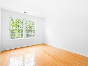 122 Abbie Ct, Guttenberg NJ 07093