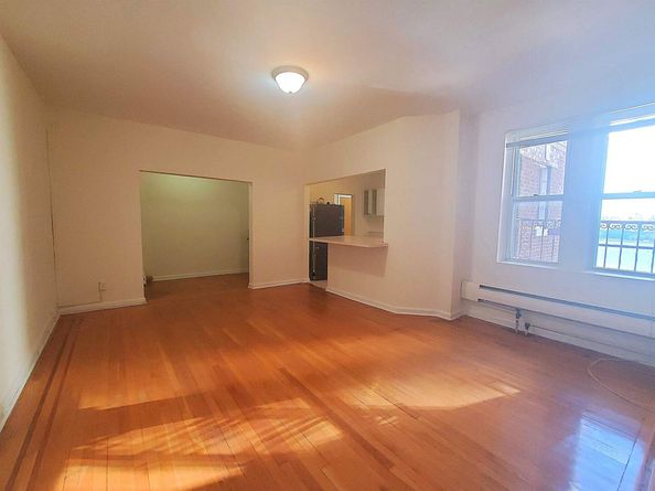 6701 Blvd East E1, West New York NJ 07093