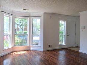 47 Dogwood St, Jersey City NJ 07305