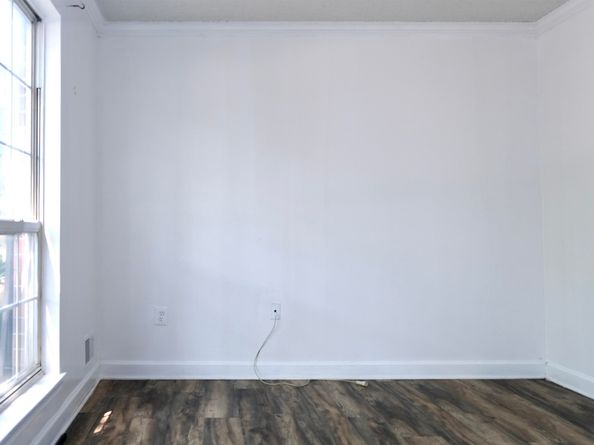 47 Dogwood St, Jersey City NJ 07305
