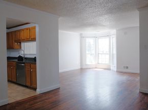 47 Dogwood St, Jersey City NJ 07305