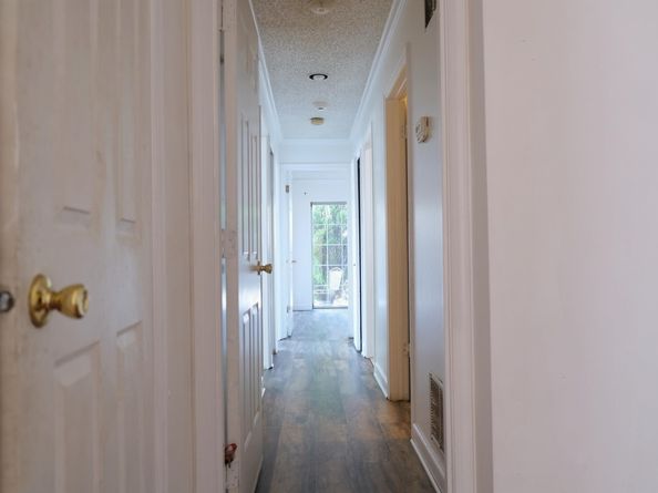 47 Dogwood St, Jersey City NJ 07305