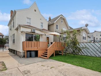 8109 4th Ave