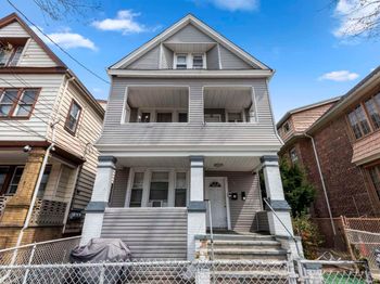 96 Wade St