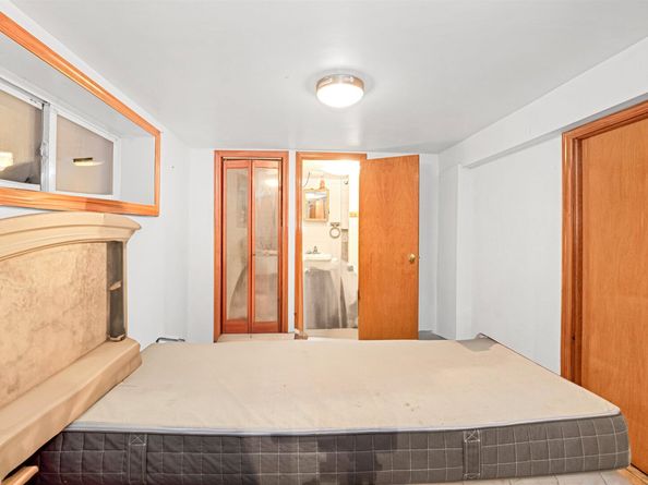 16 Stegman Terrace, Jersey City NJ 07305