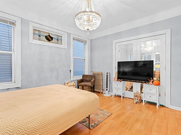 16 Stegman Terrace, Jersey City NJ 07305