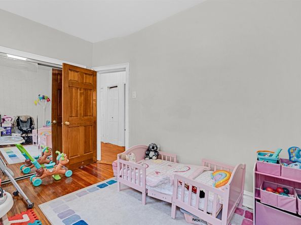 16 Stegman Terrace, Jersey City NJ 07305