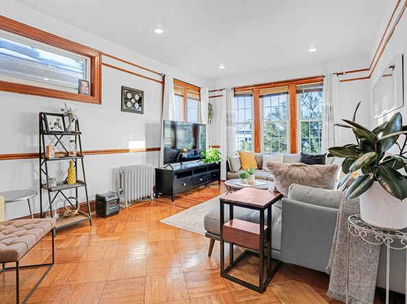 16 Stegman Terrace, Jersey City NJ 07305