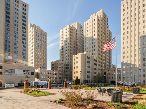 4 Beacon Way 502, Jersey City NJ 07304