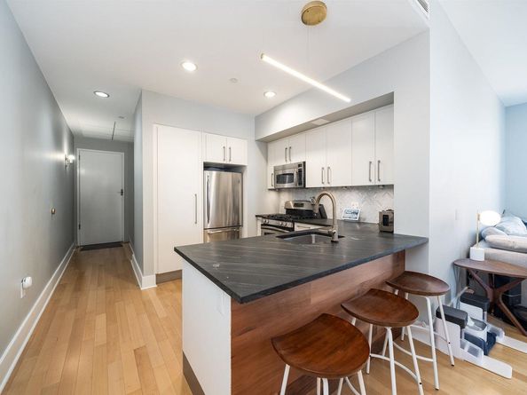 4 Beacon Way 502, Jersey City NJ 07304