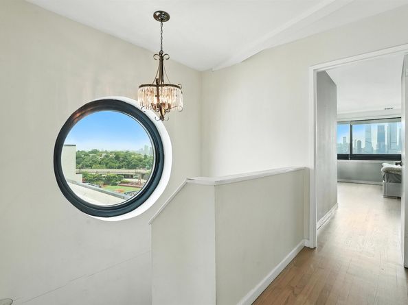 518-530 Gregory Ave PH1, Weehawken NJ 07086