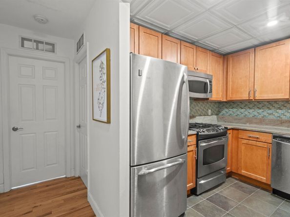 187 Wayne St 311C, Jersey City NJ 07302