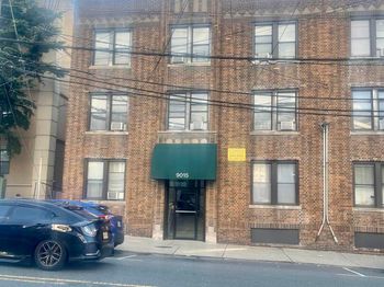 9015 Bergenwood Ave