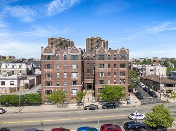 1055 Blvd East
