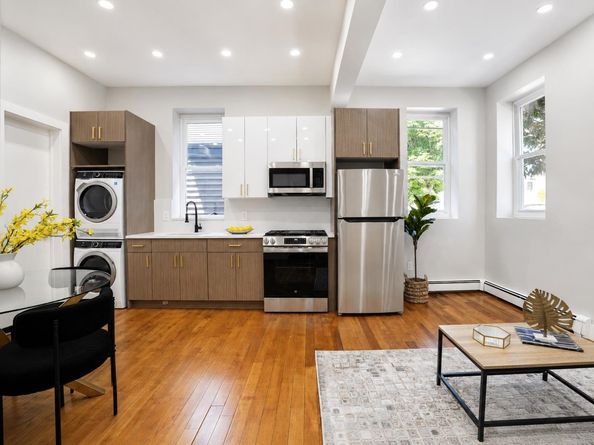 127 Van Horne St 1, Jersey City NJ 07304