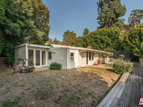 2016 Coldwater Canyon Drive, Beverly Hills CA 90210