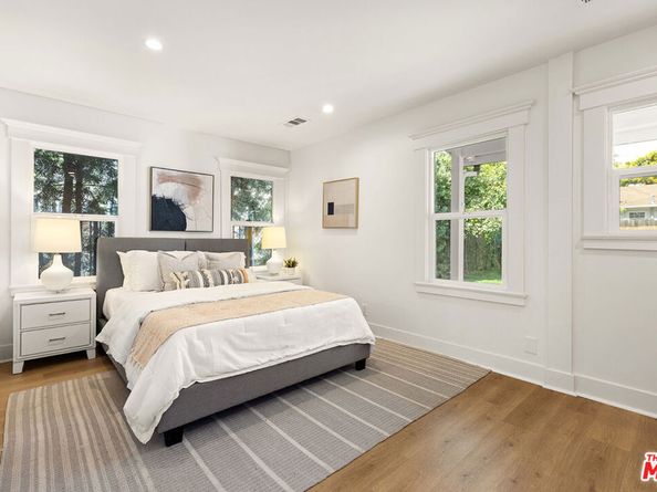 6629 De Longpre, Los Angeles CA 90028