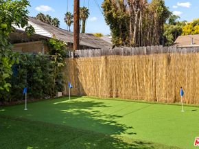 6629 De Longpre, Los Angeles CA 90028