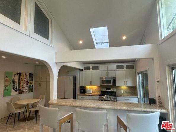 425 Sunridge Street, Playa Del Rey CA 90293