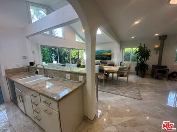 425 Sunridge Street, Playa Del Rey CA 90293