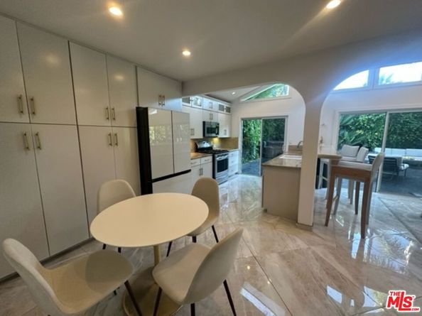 425 Sunridge Street, Playa Del Rey CA 90293