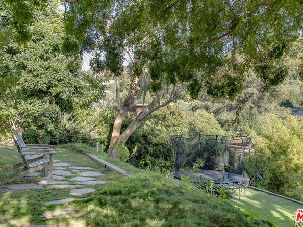 5549 Green Oak Drive, Los Angeles CA 90068