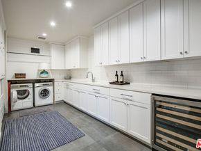 5549 Green Oak Drive, Los Angeles CA 90068
