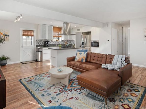6380 Lake Ariana Ave, San Diego CA 92119