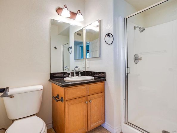5009 Los Morros 18, Oceanside CA 92057