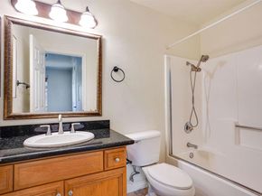 5009 Los Morros 18, Oceanside CA 92057