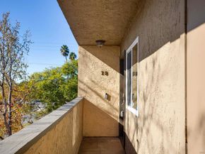 5009 Los Morros 18, Oceanside CA 92057