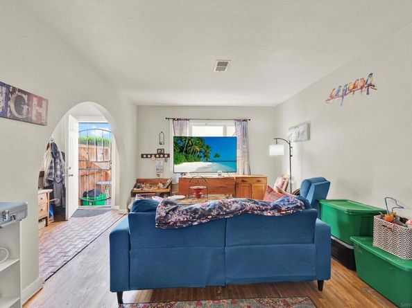 2152 54th, San Diego CA 92105