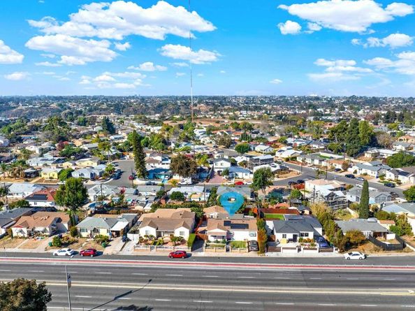 2152 54th, San Diego CA 92105