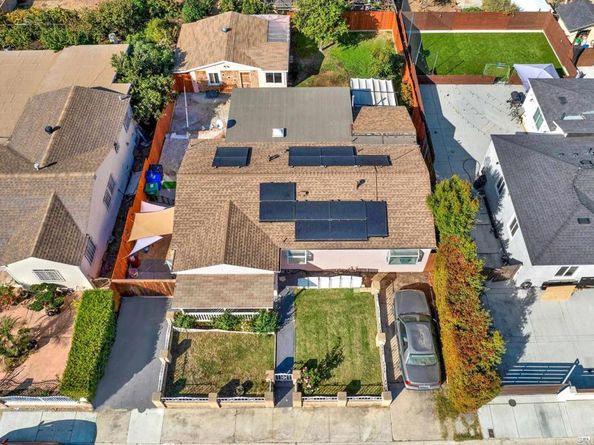 2152 54th, San Diego CA 92105