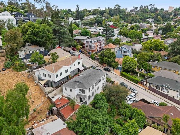 1610 Fargo St, Los Angeles CA 90026