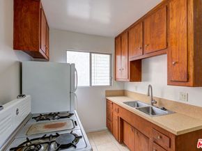 1017 5th Street, Santa Monica CA 90403