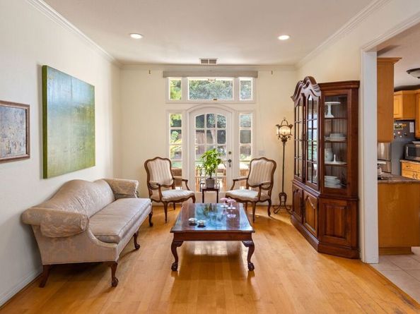 1917 Veteran Avenue, Los Angeles CA 90025