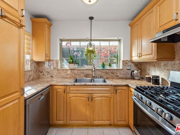 1917 Veteran Avenue, Los Angeles CA 90025