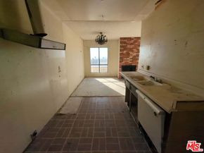 7300 Franklin Avenue 652, Los Angeles CA 90046