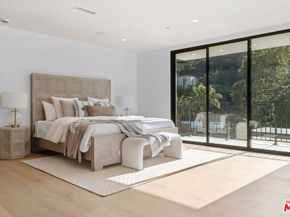 2256 Nichols Canyon Road, Los Angeles CA 90046