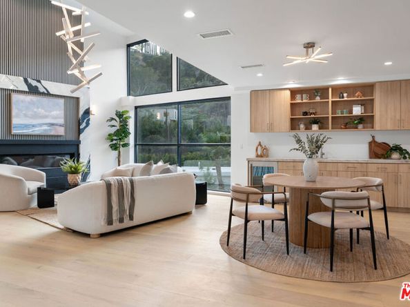 2256 Nichols Canyon Road, Los Angeles CA 90046