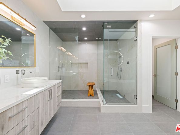 2256 Nichols Canyon Road, Los Angeles CA 90046